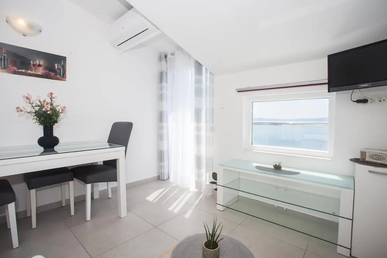 Apartments Bandic - 30 Meters To The Beach Trogir 0*,  Chorvatsko
